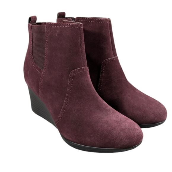 Clarks Crystal Quartz Suede Wedge Boots EUC Size 7W S2903 - Picture 6 of 12